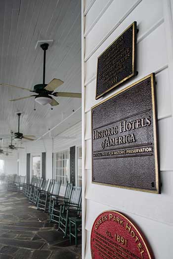 Green Park Inn In Blowing Rock 7 Things We Love About It   Green Park Inn Blowing Rock NC Hotels Front Porch Image 1 