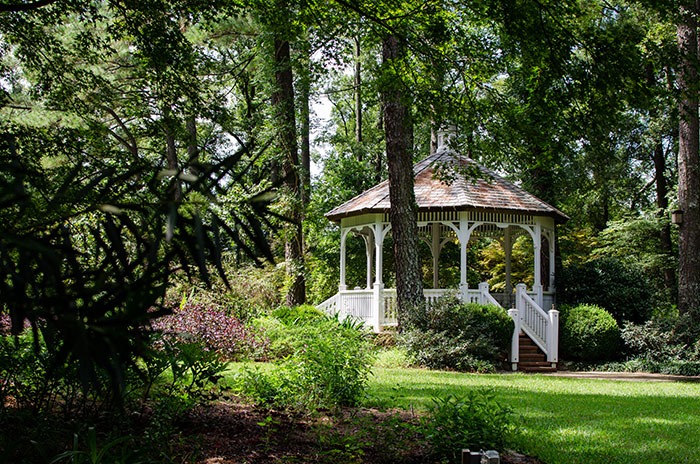 Pictures of Fayetteville North Carolina Cape Fear Botanical Garden Image