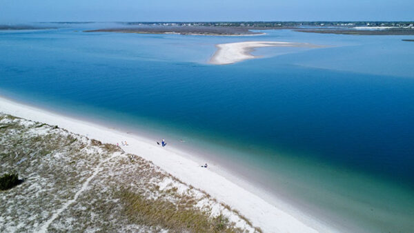 20+ Wonderful Things to Do on Topsail Island NC (+ Beaches)