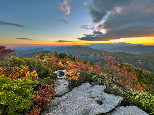 Hiking Table Rock Mountain Trail in the Linville Gorge NC