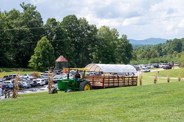 Jeter Mountain Farm hayride